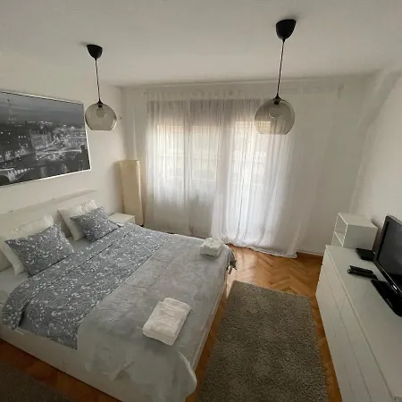 Relax Work & Travel Romana * Bucarest